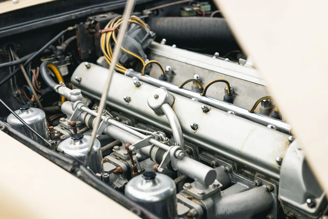 1966 Aston Martin DB6 - Image 4 of 16