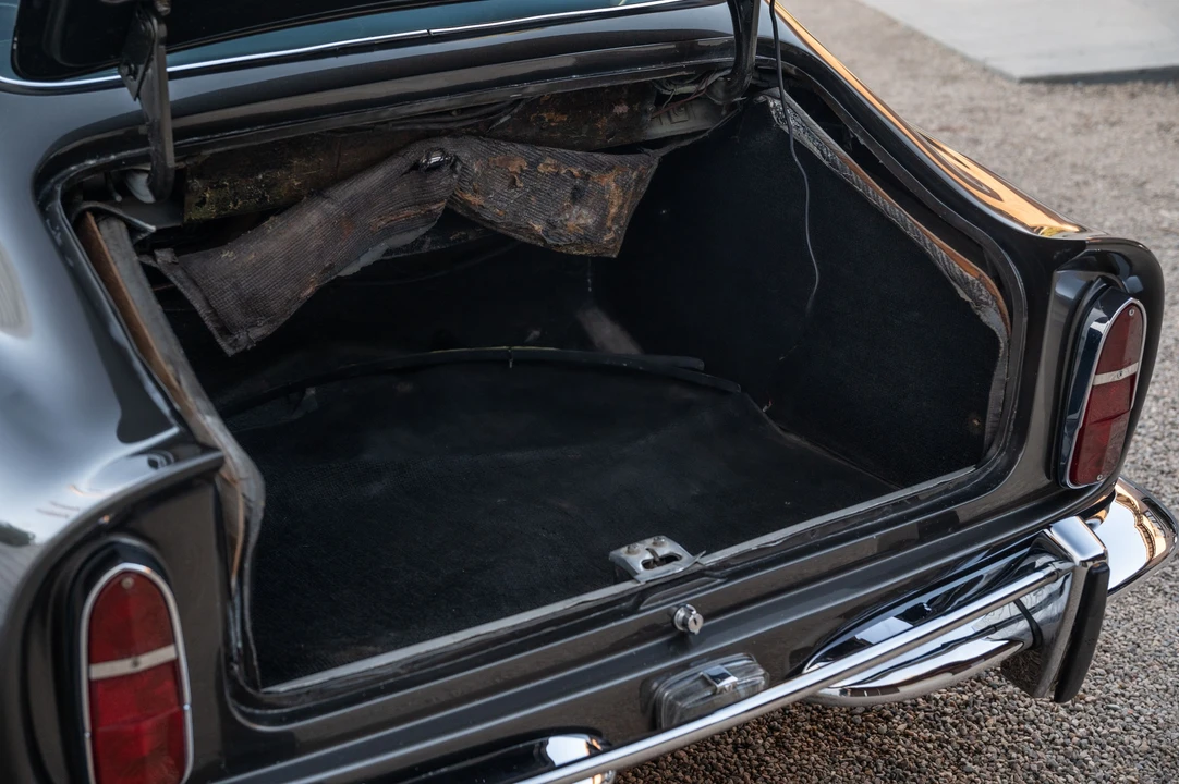 1966 Aston Martin DB6 - Image 12 of 31
