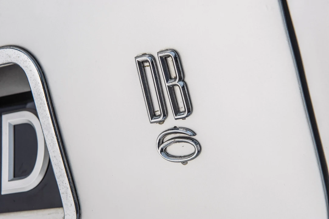 1966 Aston Martin DB6 - Image 12 of 18