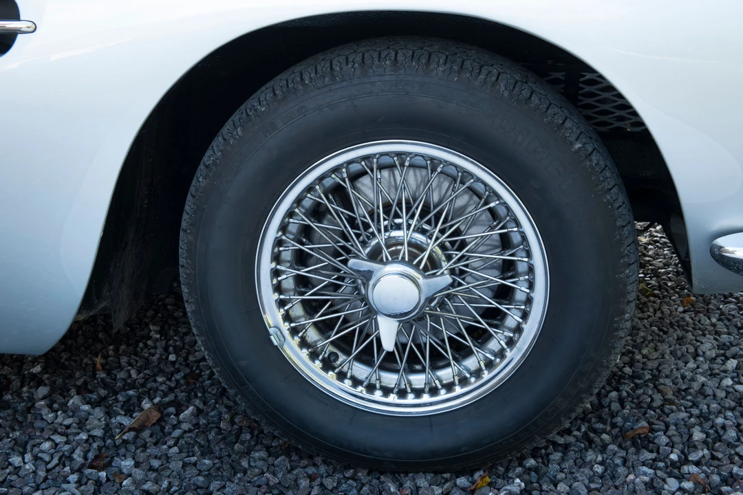 1966 Aston Martin DB6 Vantage - Image 24 of 31