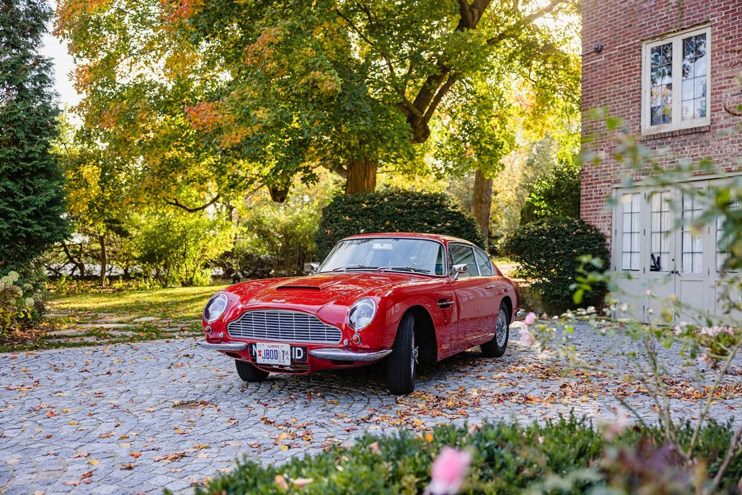 1966 Aston Martin DB6 Vantage - Image 15 of 31