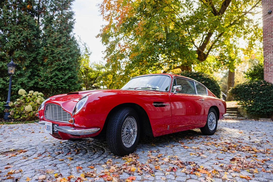 1966 Aston Martin DB6 Vantage - Image 16 of 31