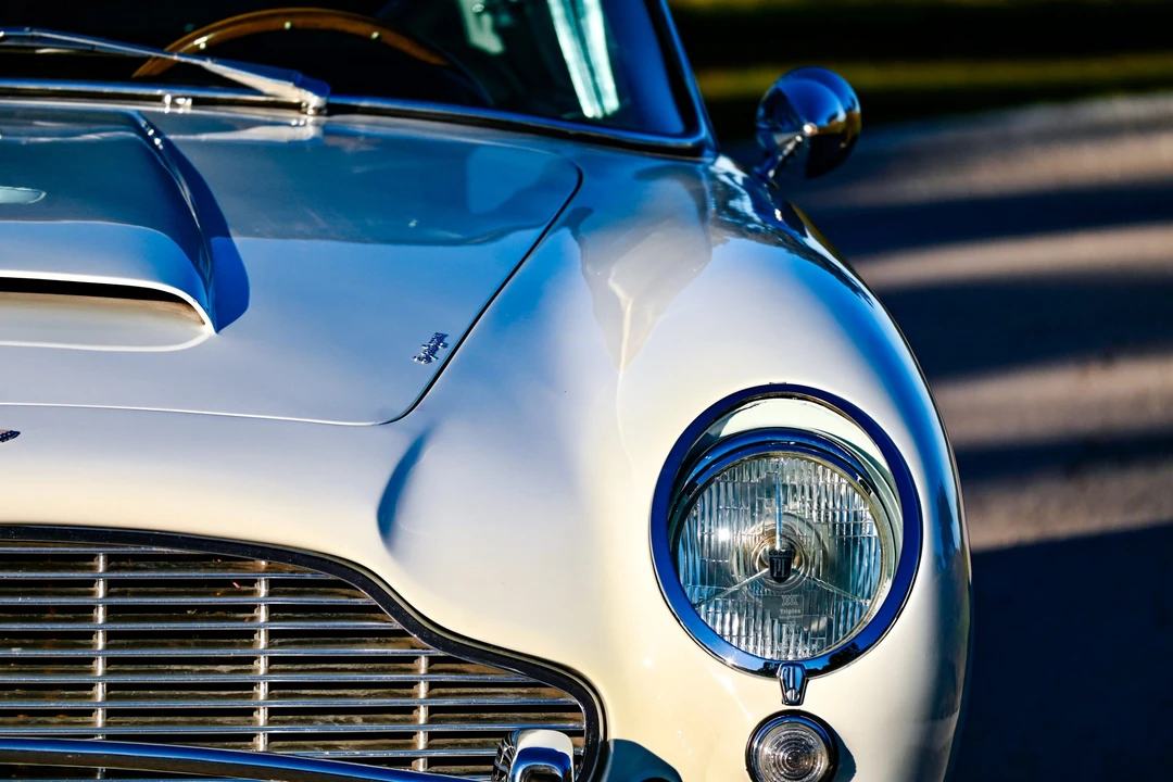 1966 Aston Martin DB6 Vantage - Image 25 of 31