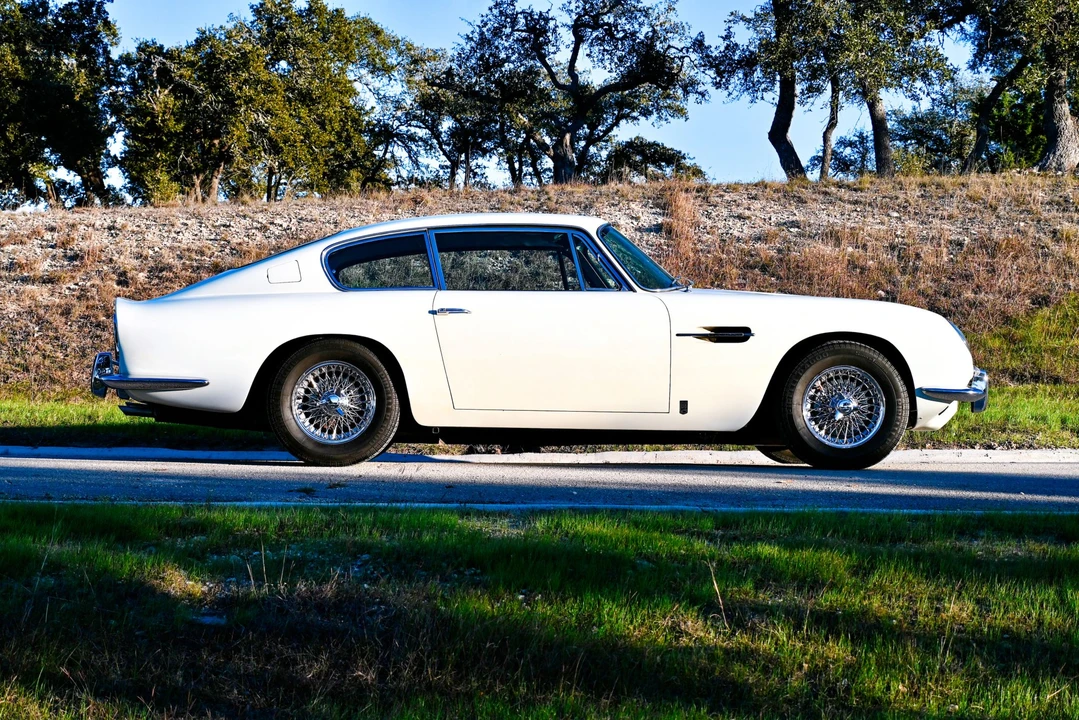 1966 Aston Martin DB6 Vantage - Image 20 of 31
