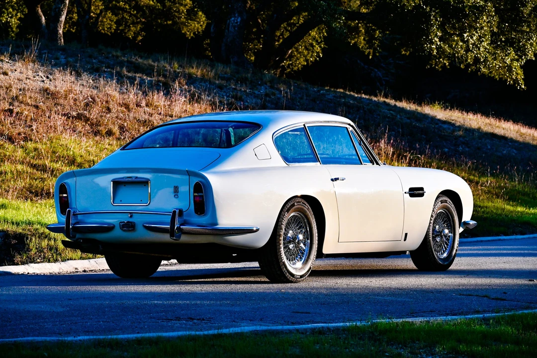 1966 Aston Martin DB6 Vantage - Image 18 of 31