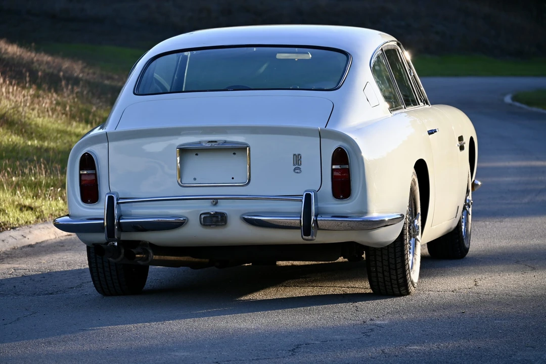 1966 Aston Martin DB6 Vantage - Image 17 of 31