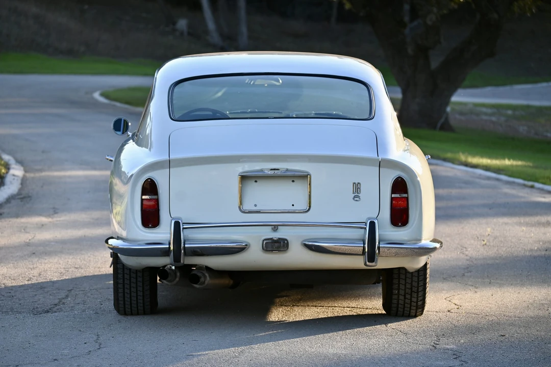 1966 Aston Martin DB6 Vantage - Image 16 of 31