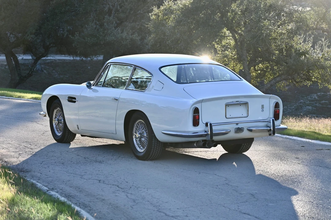 1966 Aston Martin DB6 Vantage - Image 14 of 31