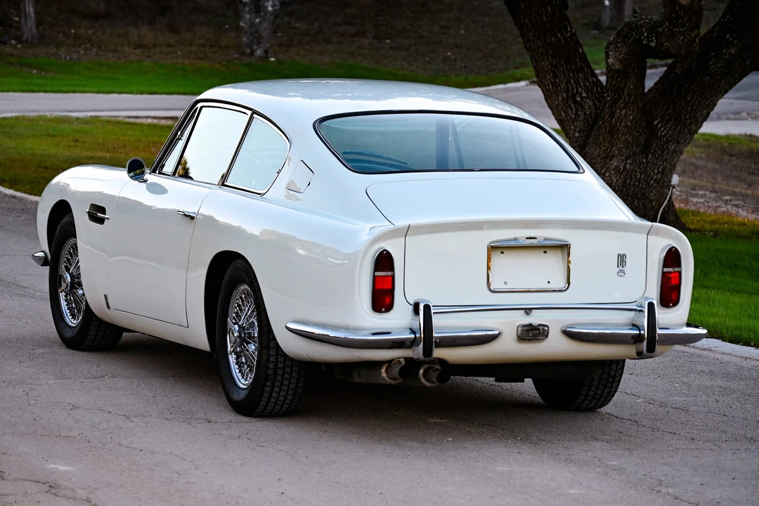 1966 Aston Martin DB6 Vantage - Image 15 of 31