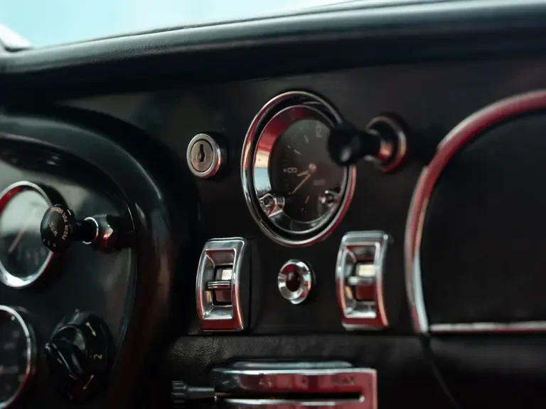 1966 Aston Martin DB6 Vantage - Image 19 of 31