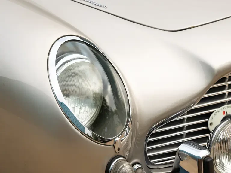 1966 Aston Martin DB6 Vantage - Image 25 of 31