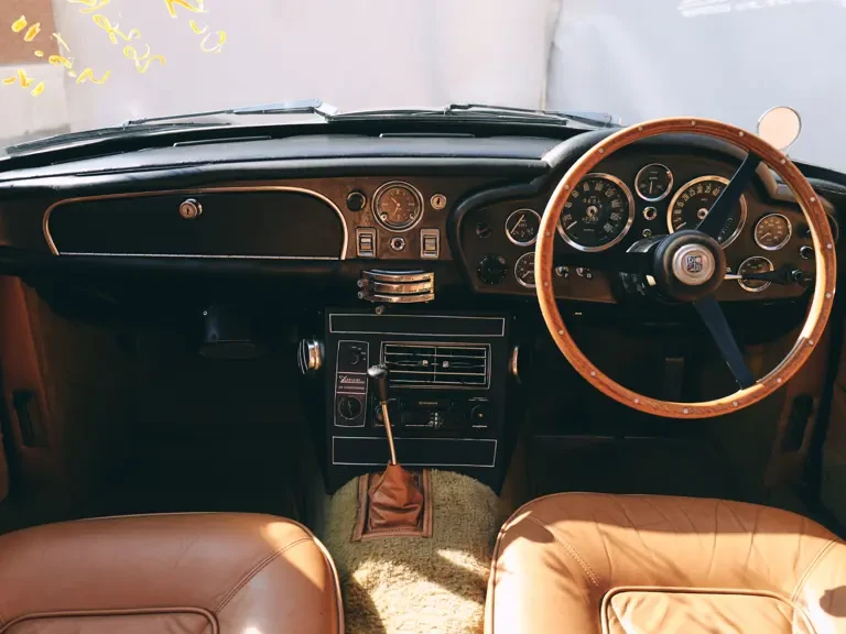 1966 Aston Martin DB6 Vantage - Image 18 of 28