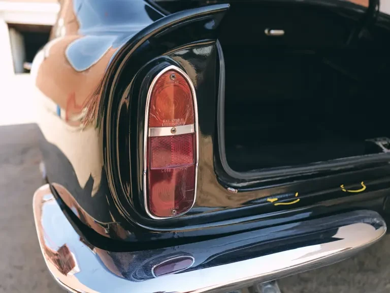 1966 Aston Martin DB6 Vantage - Image 22 of 28