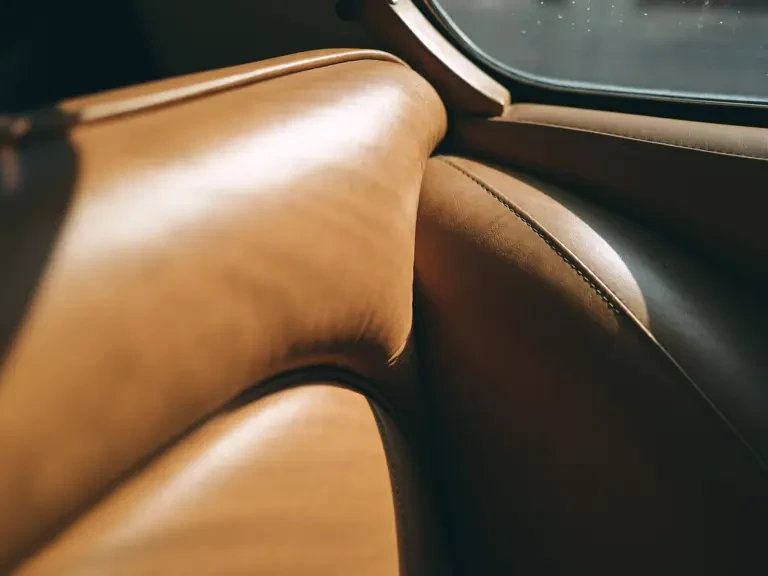 1966 Aston Martin DB6 Vantage - Image 21 of 28