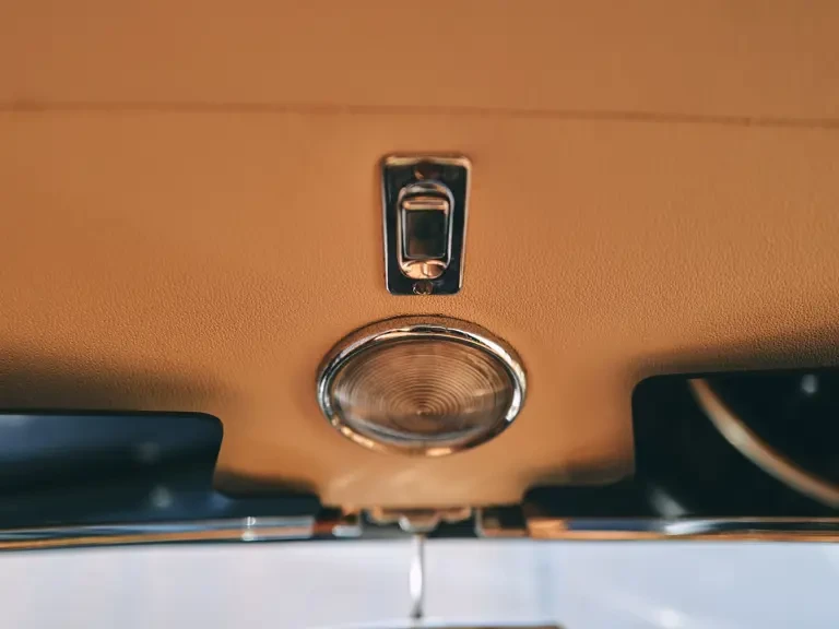 1966 Aston Martin DB6 Vantage - Image 19 of 28