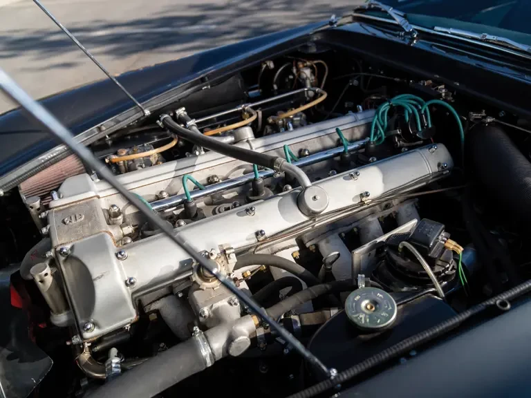 1966 Aston Martin DB6 Vantage - Image 28 of 31