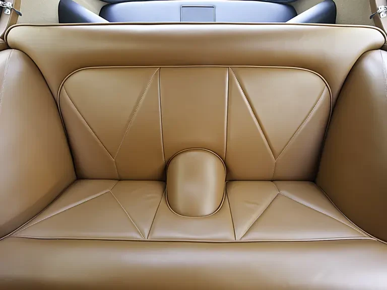 1966 Aston Martin DB6 Vantage - Image 17 of 24