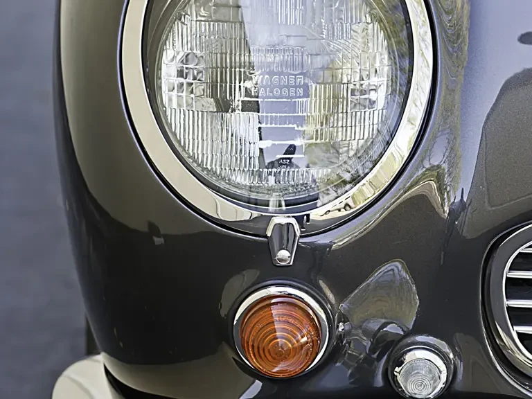 1966 Aston Martin DB6 Vantage - Image 9 of 24