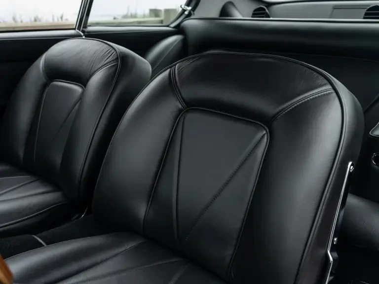1966 Aston Martin DB6 Vantage - Image 28 of 31