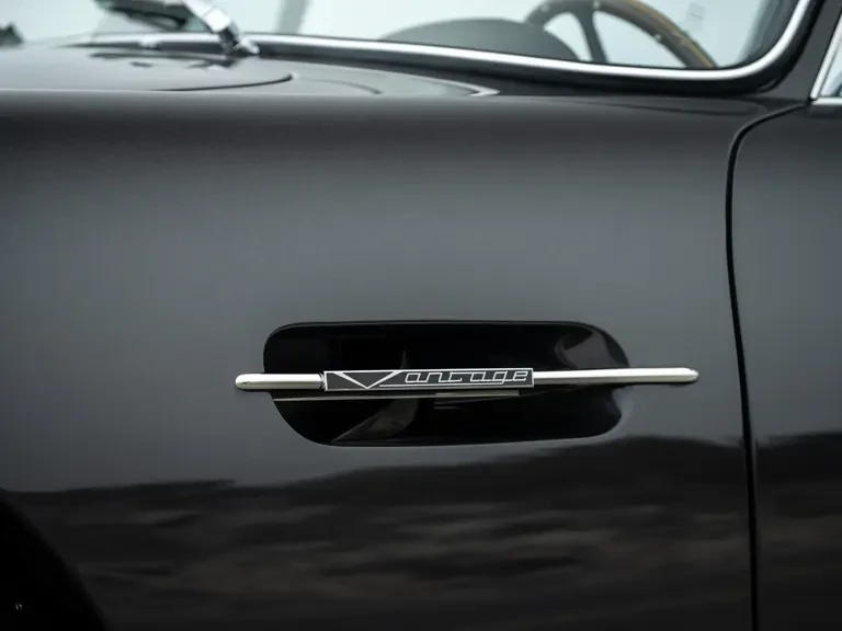 1966 Aston Martin DB6 Vantage - Image 19 of 31