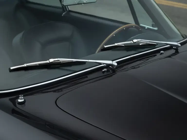 1966 Aston Martin DB6 Vantage - Image 17 of 31