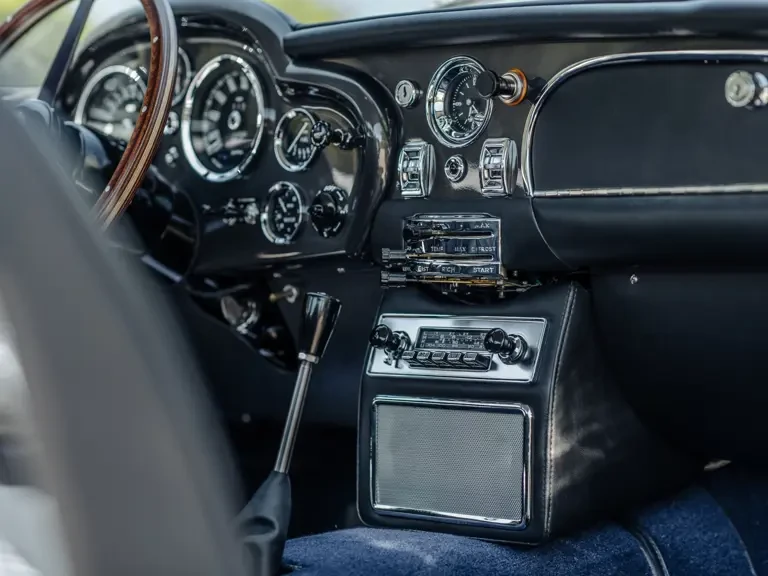 1966 Aston Martin DB6 Vantage - Image 15 of 31