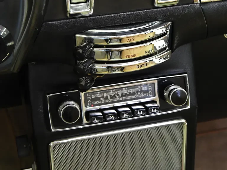 1966 Aston Martin DB6 Vantage - Image 15 of 31
