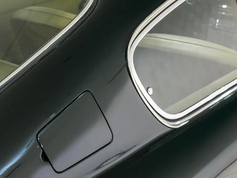 1966 Aston Martin DB6 Vantage - Image 23 of 31