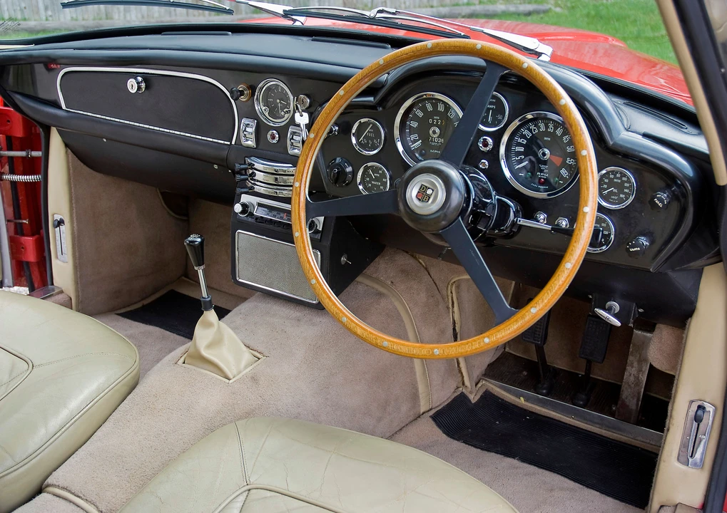 1966 Aston Martin DB6 Vantage - Image 8 of 9