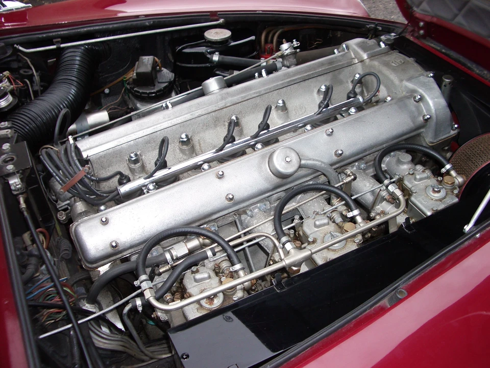 1966 Aston Martin DB6 Vantage - Image 2 of 5