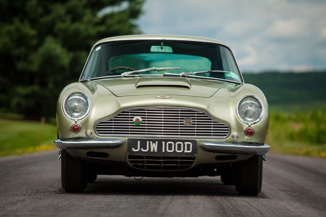 1966 Aston Martin DB6 Vantage - Image 7 of 12