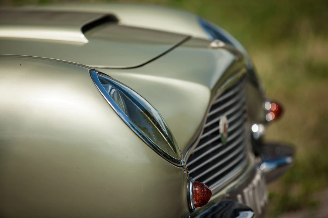 1966 Aston Martin DB6 Vantage - Image 9 of 12