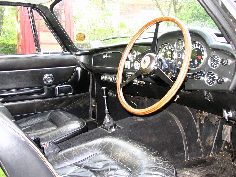 1966 Aston Martin DB6 Vantage - Image 3 of 3