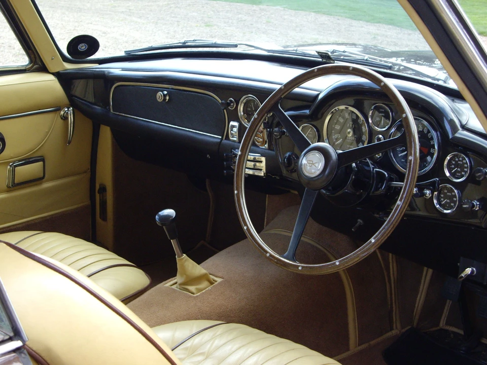 1966 Aston Martin DB6 Vantage - Image 3 of 3