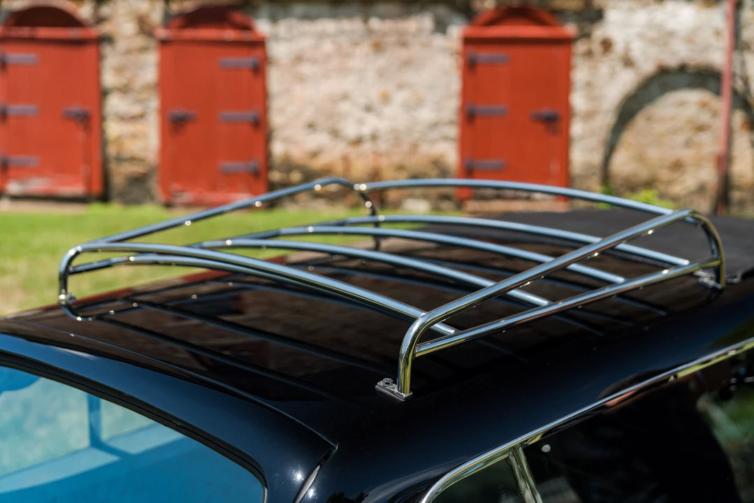 1966 Aston Martin DB6 Vantage - Image 28 of 31