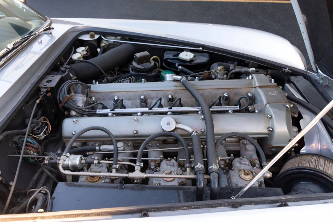 1966 Aston Martin DB6 Vantage - Image 8 of 31