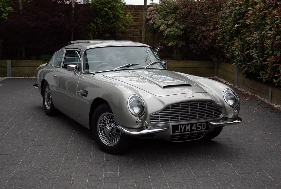 1966 Aston Martin DB6 Vantage - Image 21 of 30