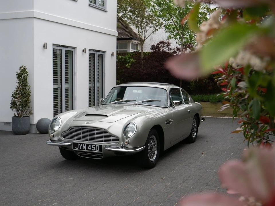 1966 Aston Martin DB6 Vantage - Image 7 of 30