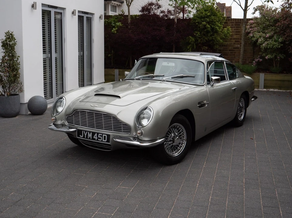 1966 Aston Martin DB6 Vantage - Image 23 of 30