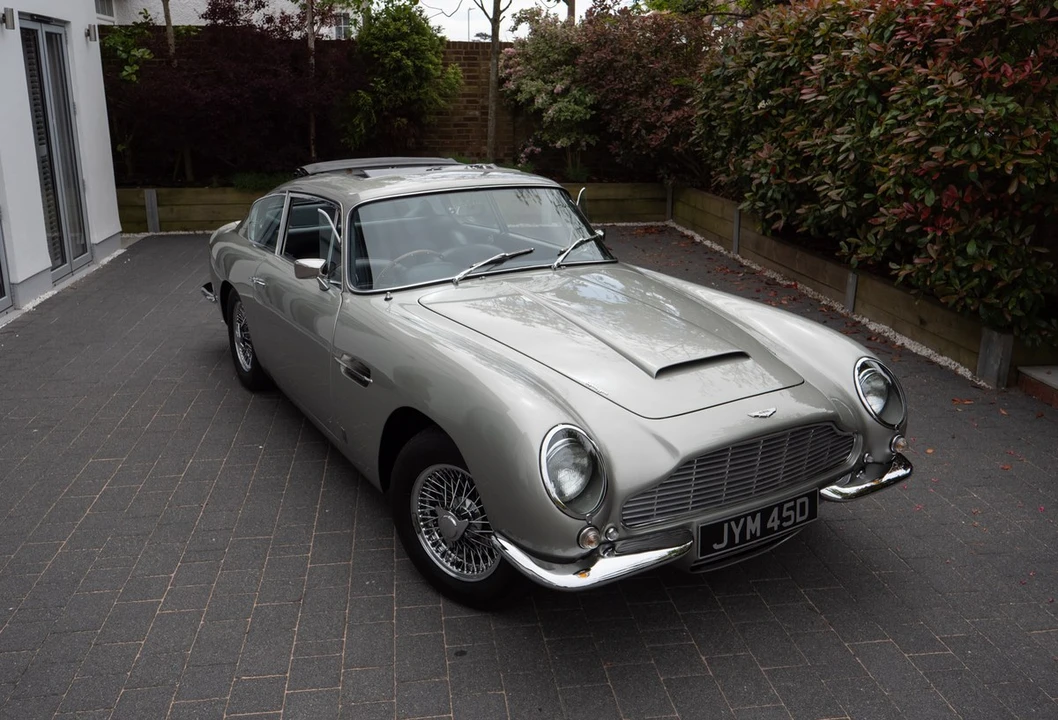 1966 Aston Martin DB6 Vantage - Image 22 of 30