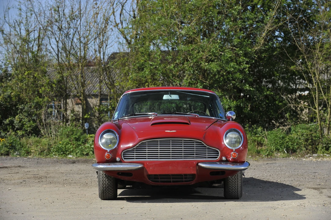 1966 Aston Martin DB6 Vantage - Image 8 of 11