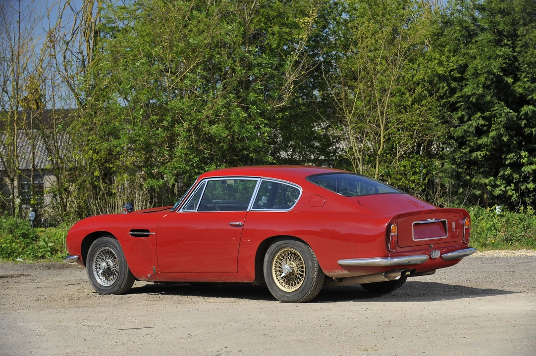 1966 Aston Martin DB6 Vantage - Image 5 of 11