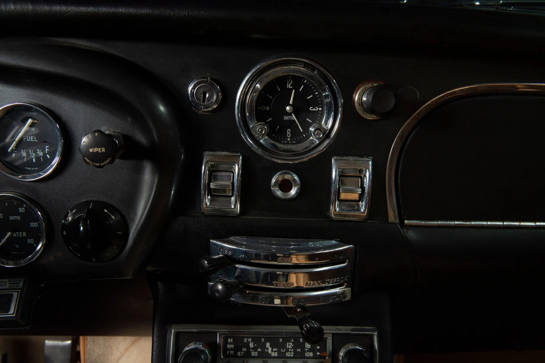 1966 Aston Martin DB6 Vantage - Image 11 of 31