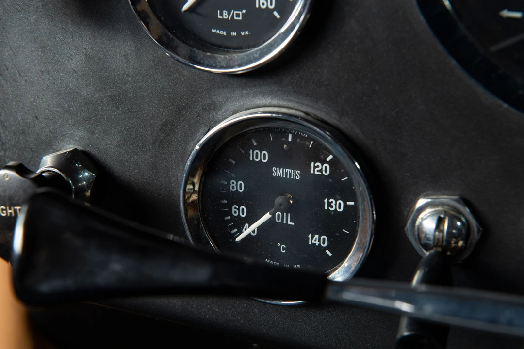 1966 Aston Martin DB6 Vantage - Image 23 of 31