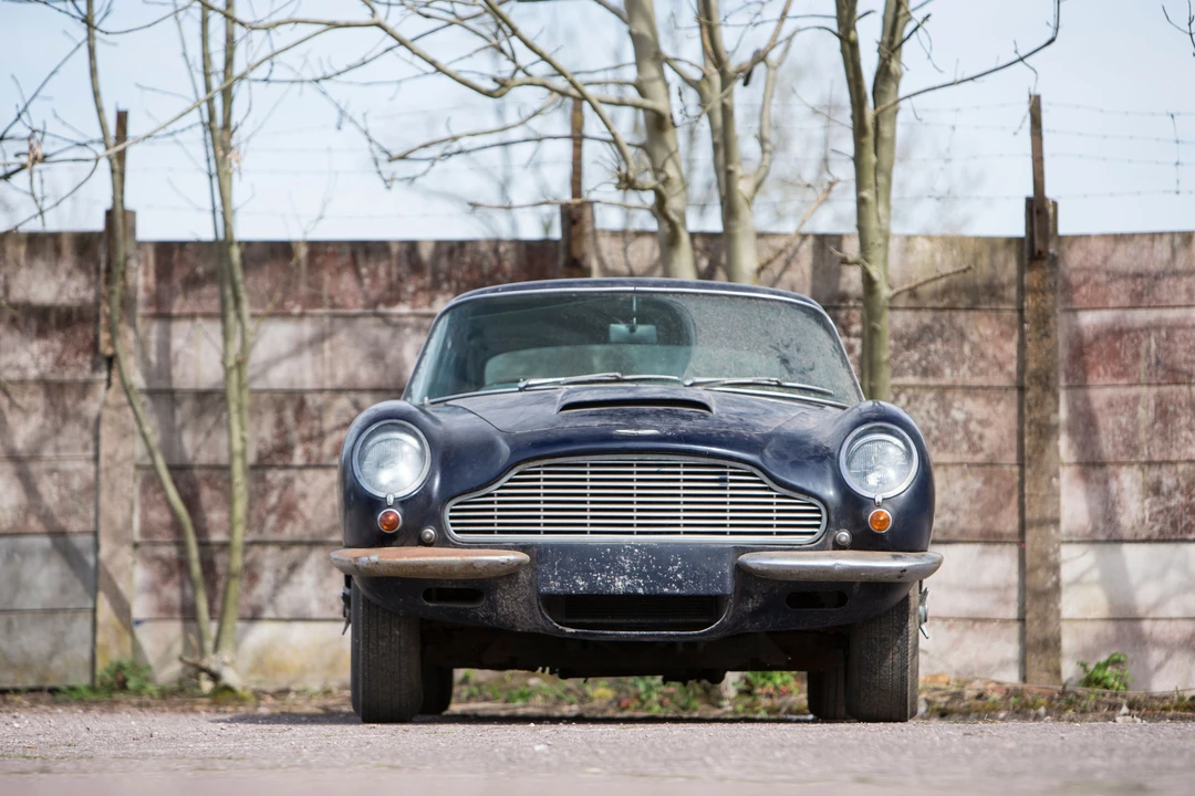 1966 Aston Martin DB6 Vantage - Image 25 of 31