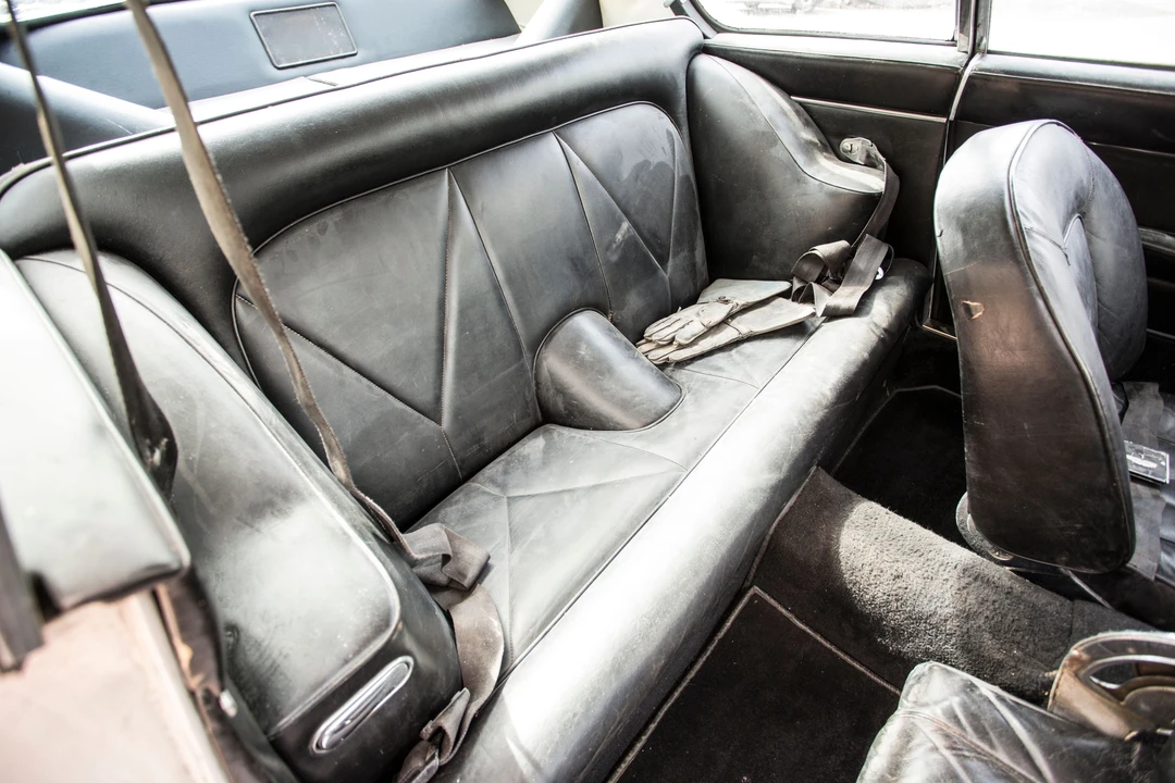 1966 Aston Martin DB6 Vantage - Image 17 of 31