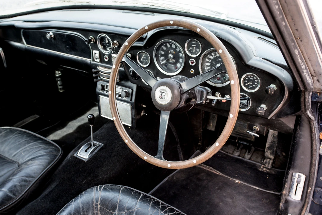 1966 Aston Martin DB6 Vantage - Image 18 of 31