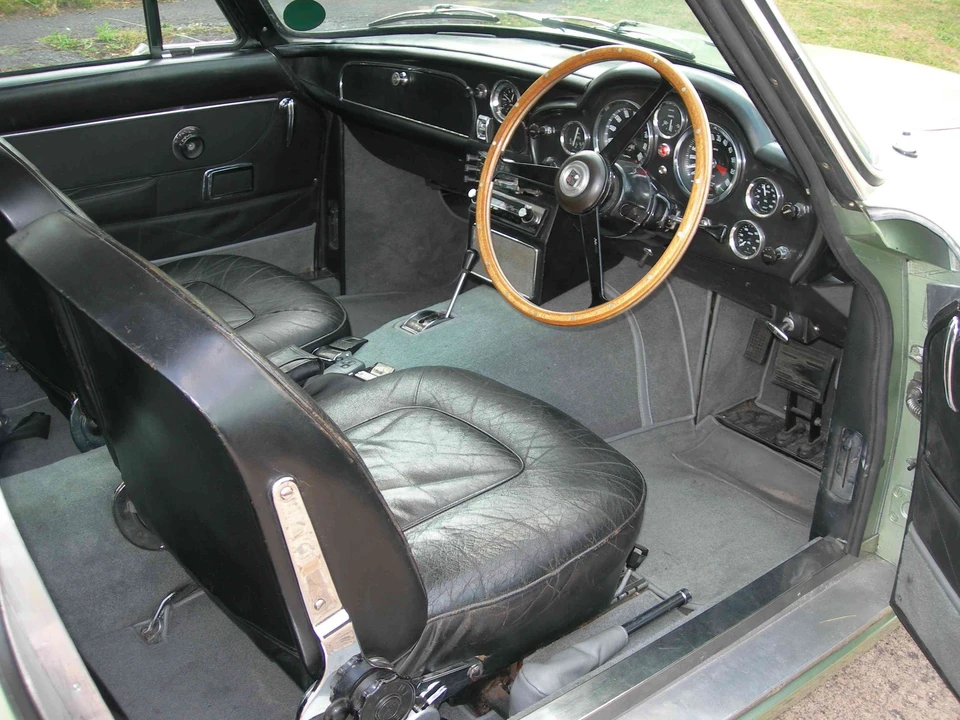 1966 Aston Martin DB6 Vantage - Image 2 of 3