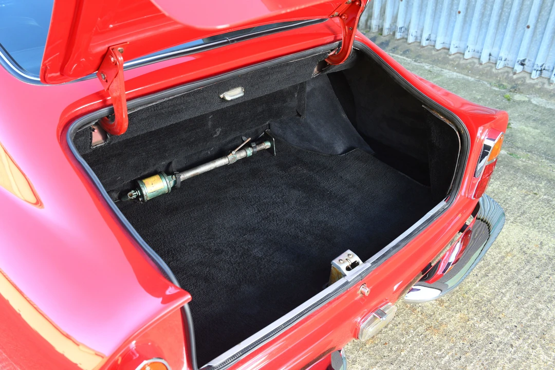 1966 Aston Martin DB6 Vantage - Image 27 of 31