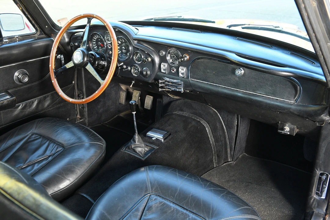 1966 Aston Martin DB6 Vantage - Image 11 of 31